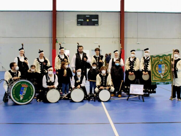 A Banda de gaitas O Irixo reabre a súa escola de música tradicional, con clases de gaita, danza